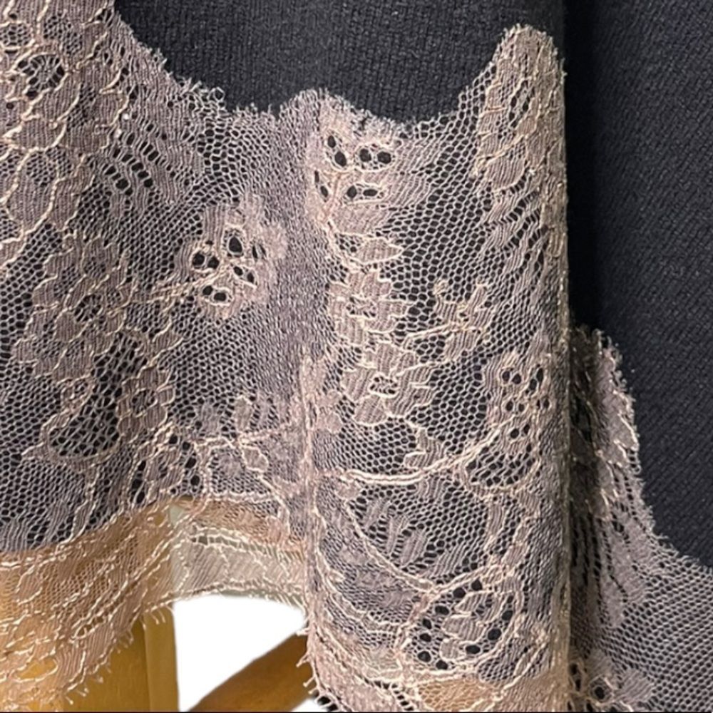 Valentino Lace Trim Shawl Cardigan Size Medium - Picture 8 of 11